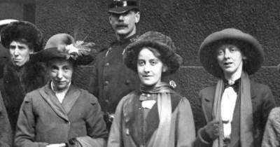 The hammer-wielding suffragettes who attacked 13 paintings in Manchester Art Gallery 108 years ago today - manchestereveningnews.co.uk - Manchester - county Walton