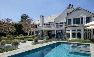 J.J. Abrams Shoots for $22 Million Pacific Palisades Deal - www.hollywoodreporter.com - California