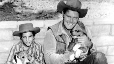 Johnny Crawford, Young Star of 'The Rifleman,' Dies at 75 - www.hollywoodreporter.com