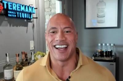 Dwayne Johnson - Willie Geist - Dwayne Johnson Looks Back At Turning Down The CFL To Follow In His Father’s Footsteps As A Pro Wrestler - etcanada.com - county Canadian