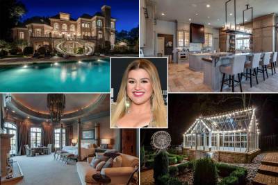 Kelly Clarkson finally finds buyer for Tennessee mansion 4 years later - nypost.com - USA - Nashville - Tennessee