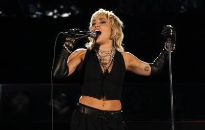 Watch Miley Cyrus cover Queen classics at ‘Final Four’ basketball tournament - www.nme.com - Houston - city Indianapolis