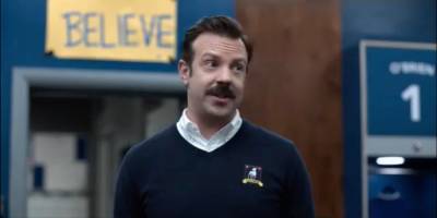 Jason Sudeikis Opens 2021 SAG Awards As Ted Lasso, Wins For Outstanding Male Actor In A Comedy Series - etcanada.com