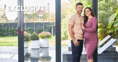 Steps star Lee Latchford-Evans and wife Kerry Lucy are expecting their first baby - watch their sweet gender reveal - www.ok.co.uk