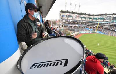 Watch The Black Keys’ Patrick Carney fill in as the Cleveland Indians drummer - www.nme.com - India - Ohio - county Cleveland - Kansas City