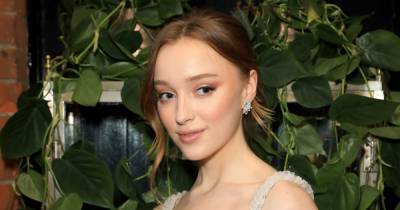Bridgerton star Phoebe Dynevor and Pete Davidson 'dating' and 'trying to make long distance romance work' - www.ok.co.uk - Manchester