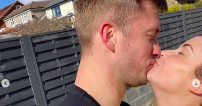Jacqueline Jossa and Dan Osborne sweetly kiss as they spend 'perfect' day transforming fences at new home - www.ok.co.uk