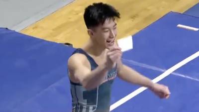 College Gymnast Whips Out COVID-19 Vaccination Card After Sticking Vault Landing - www.glamour.com
