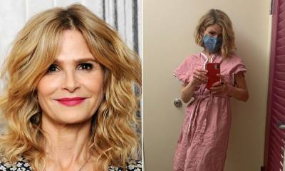 Kyra Sedgwick shares health update with hospital selfie - fans react - hellomagazine.com