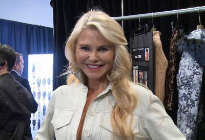 Christie Brinkley Discusses Ageism In The Modelling Industry: ‘I’m Too Young Not To Be Working’ - etcanada.com