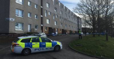 Forensic cops scour Maryhill flats after body of woman found - www.dailyrecord.co.uk