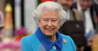Queen Elizabeth II Is Opening Buckingham Palace Gardens to Public for Picnics for 1st Time in History - www.usmagazine.com