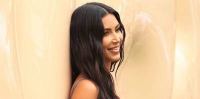 Kim Kardashian Visits Her SKIMS Pop-Up Shop After Becoming a Billionaire! - www.justjared.com - Los Angeles