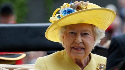Queen Elizabeth II to open Buckingham Palace gardens for summer picnics - www.foxnews.com