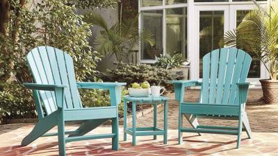 The Best Outdoor Furniture Deals Under $200 -- Amazon, Walmart & More - www.etonline.com