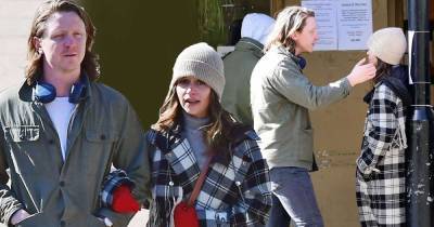 Emilia Clarke is seen enjoying a stroll with actor pal Mike Noble - www.msn.com