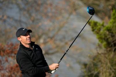 Rory McIlroy Accidentally Nails His Dad In The Leg With Flyaway Golf Ball - etcanada.com - Canada - county Porter