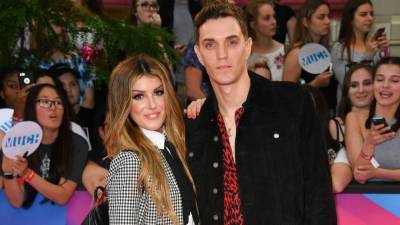 Pregnant Shenae Grimes Says She Now 'Hates' the Name She Picked Out for Her Son - www.etonline.com