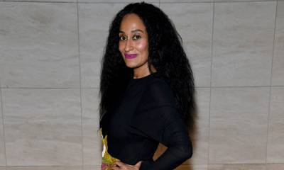 Tracee Ellis Ross poses up a storm in luxurious loungewear - hellomagazine.com