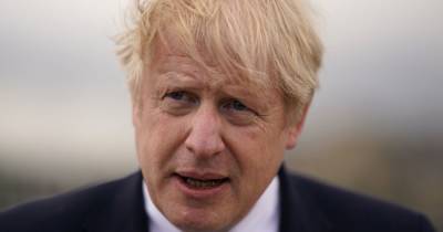 Coronavirus update: Hugs and indoor meetings 'back on' in announcement from Boris Johnson today - www.manchestereveningnews.co.uk