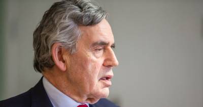 Gordon Brown calls on Nicola Sturgeon to spell out costs of independence and publish referendum legal advice - www.dailyrecord.co.uk - Britain