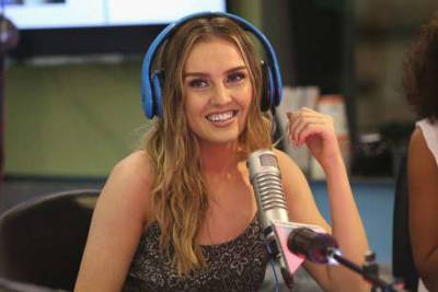 Little Mix’s Perrie Edwards announces she is expecting baby with Liverpool footballer Alex Oxlade-Chamberlain - www.msn.com