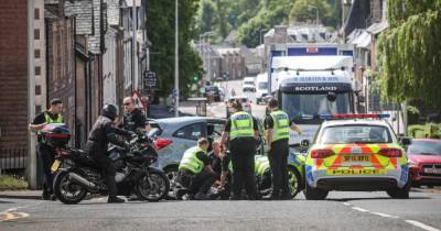 Driver who rammed Scots cop as he tried to escape banned from the road - www.dailyrecord.co.uk - Scotland