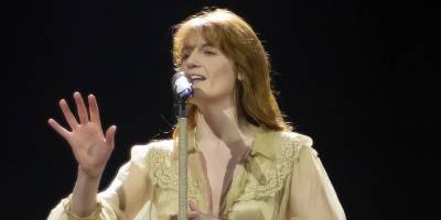 The New 'Cruella' Trailer Features an Original Song from Florence + the Machine - Listen Now! - www.justjared.com - county Florence - city Florence