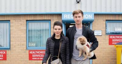 Joe Davies - Faye Brookes - Faye Brookes heads out with her boyfriend and cute dogs for body analysis after Dancing On Ice stint - manchestereveningnews.co.uk