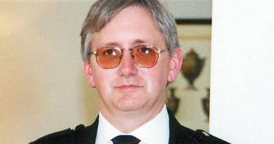 Political blogger Craig Murray sentenced to eight months in prison for contempt of court - www.dailyrecord.co.uk - Britain - Uzbekistan