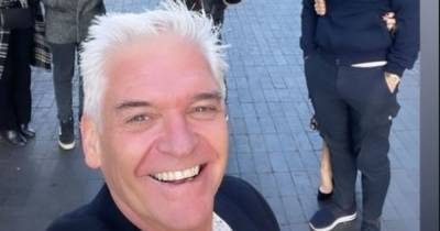 Phillip Schofield shares details on boozy lunch with Holly Willoughby and more celeb pals - www.manchestereveningnews.co.uk