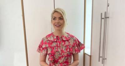 Holly Willoughby sports rental The Vampire's Wife on This Morning – get the look for less here - www.ok.co.uk
