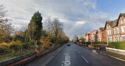 Two arrested after police called to reports of 'man with a knife' on Rusholme street - www.manchestereveningnews.co.uk