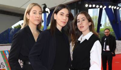 Haim Wore Clothes Designed by the Olsen Twins at Brit Awards 2021! - www.justjared.com - London