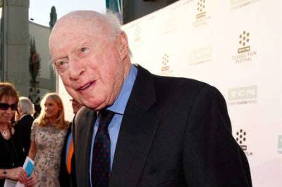 Charlie Chaplin - Alfred Hitchcock - Orson Welles - Norman Lloyd death: Veteran Hollywood actor and producer dies aged 106 - msn.com - Los Angeles - county Hitchcock