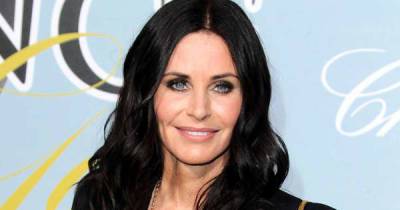 Courteney Cox defends letting daughter Coco wear make-up - www.msn.com