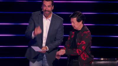 'The Masked Singer': Guest Panelist Rob Riggle Has Hilarious 'Hangover' Reunion With Ken Jeong (Exclusive) - www.etonline.com