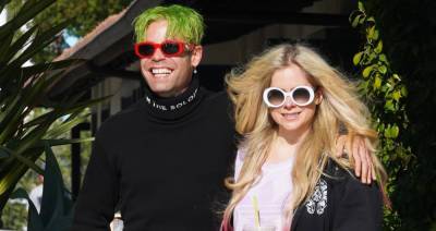 Avril Lavigne & Mod Sun Are All Smiles While Out on Coffee Run - www.justjared.com - Malibu