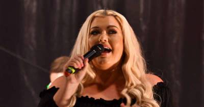 Gemma Collins uses ice chamber to lose weight - www.msn.com