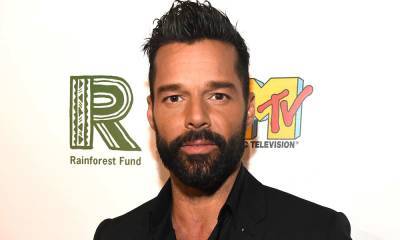 Ricky Martin looks unrecognisable after shaving off iconic beard - hellomagazine.com