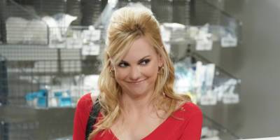 Will Anna Faris Return For 'Mom's Series Finale? Here's Why She Left In The First Place - www.justjared.com