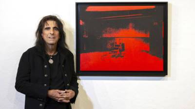 Alice Cooper to auction off Andy Warhol artwork in Arizona - www.foxnews.com - Arizona