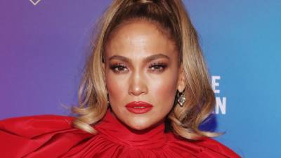 Jennifer Lopez Just Got Blunt Curtain Bangs for Summer - www.glamour.com