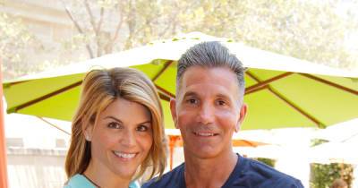 Lori Loughlin, husband ask judge to approve Mexican vacation - www.wonderwall.com - Mexico - city San Jose