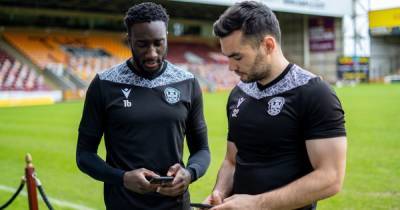 Motherwell players help launch new suicide prevention app for smartphones - www.dailyrecord.co.uk