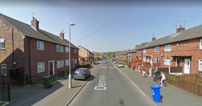 Six girls arrested after 15-year-old girl attacked and taken to hospital with head injuries - www.manchestereveningnews.co.uk