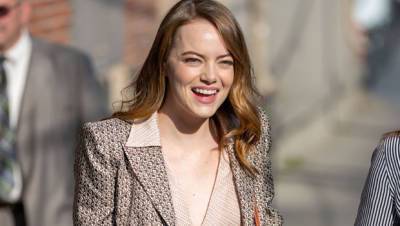 Emma Stone Goes Makeup Free In Jeans $4K Louis Vuitton Bag For Errand Run 2 Months After Giving Birth - hollywoodlife.com - Los Angeles - Beverly Hills