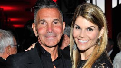 Lori Loughlin and Mossimo Giannulli Ask for Permission to Vacation in Mexico After Prison Release - www.etonline.com - Mexico - Indiana - city San Jose