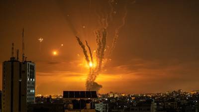 Israeli Airstrike Destroys Gaza Building Housing Al-Jazeera, Associated Press (Video) - thewrap.com - France - New York - Washington - Israel