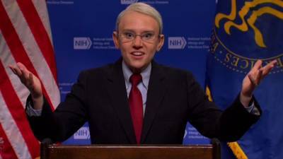'Saturday Night Live' Tries to Explain CDC's New Mask Rules and Confuses Everyone Even More - www.etonline.com